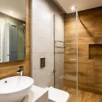 Апартаменты Cosy Haven Hidden Gem In The Center Каламата