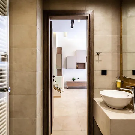 Cosy Haven Hidden Gem In The Center Appartamento Kalamata