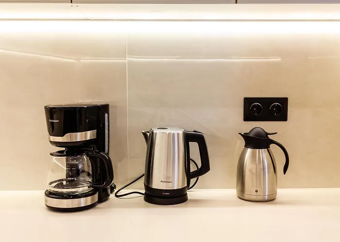 Апартаменты Cosy Haven Hidden Gem In The Center Каламата